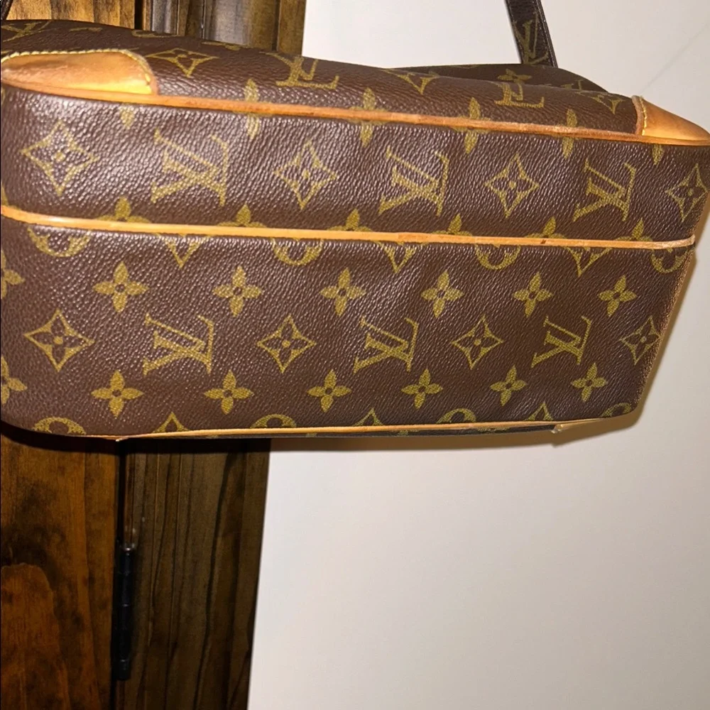 Louis Vuitton Monogram Brown Reporter Bag - Picture 8 of 16